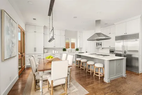 4605 Huisache Street Bellaire TX 77401