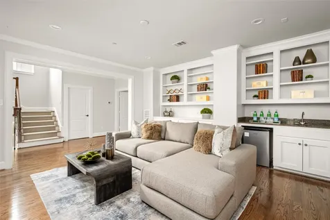 4605 Huisache Street Bellaire TX 77401