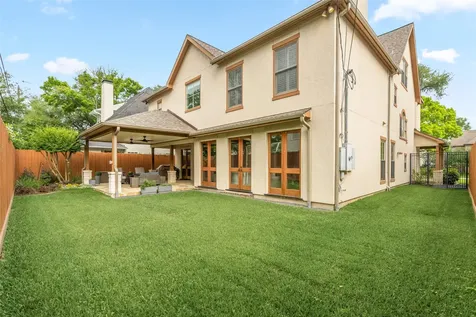 4605 Huisache Street Bellaire TX 77401