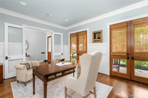 4605 Huisache Street Bellaire TX 77401