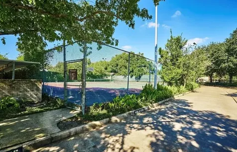 10047 Westpark Drive 72 Houston TX 77042