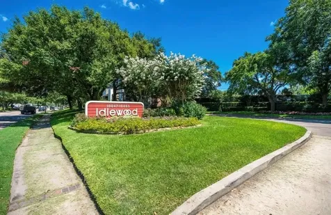 10047 Westpark Drive 72 Houston TX 77042