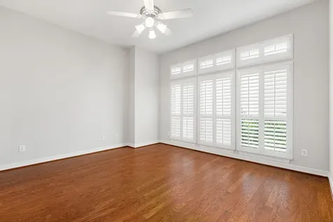 416 Mcgowen Street Houston TX 77006