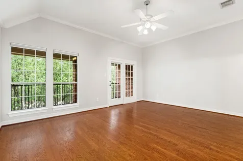 416 Mcgowen Street Houston TX 77006