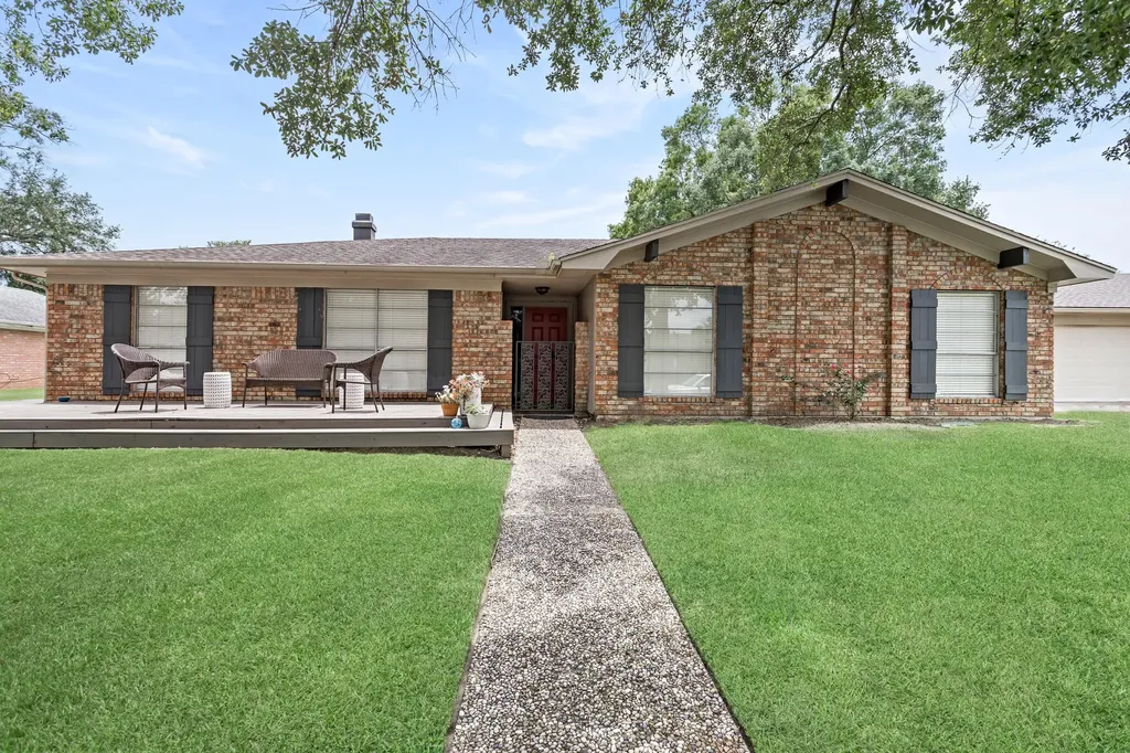 5885 Pinkstaff Lane Beaumont TX 77706