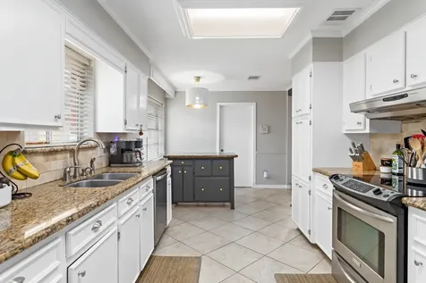 5885 Pinkstaff Lane Beaumont TX 77706