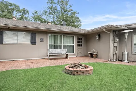 5885 Pinkstaff Lane Beaumont TX 77706