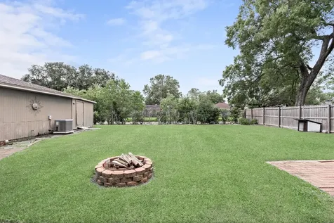 5885 Pinkstaff Lane Beaumont TX 77706
