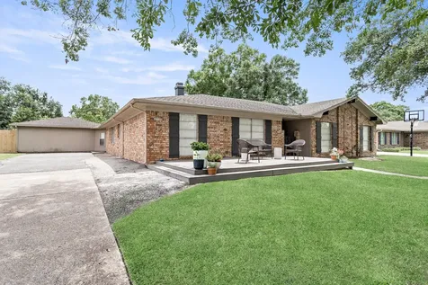 5885 Pinkstaff Lane Beaumont TX 77706