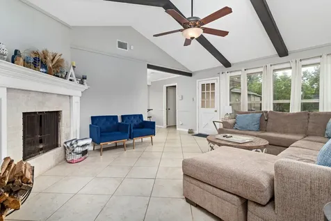 5885 Pinkstaff Lane Beaumont TX 77706