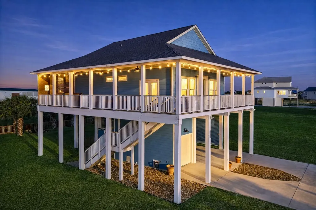 3931 Laguna Drive Galveston TX 77554