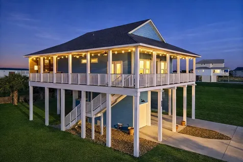 3931 Laguna Drive Galveston TX 77554