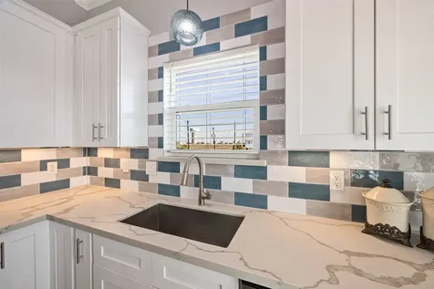 3931 Laguna Drive Galveston TX 77554