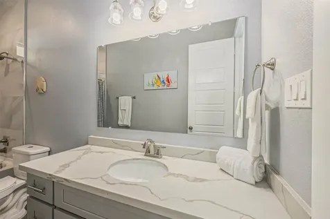 3931 Laguna Drive Galveston TX 77554