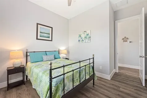 3931 Laguna Drive Galveston TX 77554