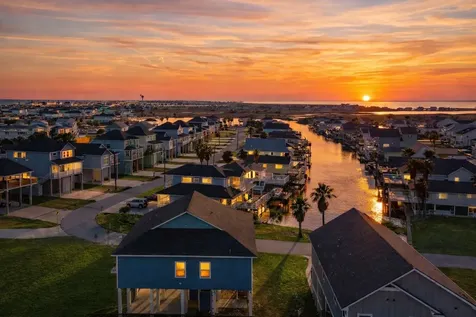 3931 Laguna Drive Galveston TX 77554