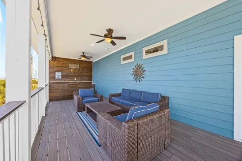 3931 Laguna Drive Galveston TX 77554