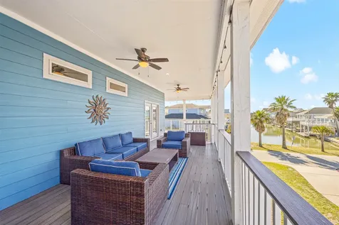 3931 Laguna Drive Galveston TX 77554