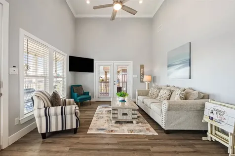 3931 Laguna Drive Galveston TX 77554