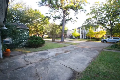 4210 Coleridge Street Houston TX 77005