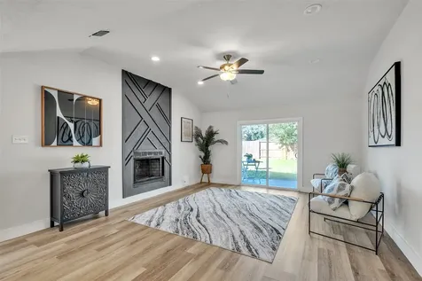 5502 Hewitt Dr Drive Houston TX 77092