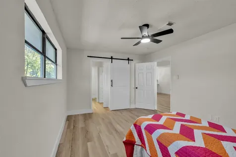 5502 Hewitt Dr Drive Houston TX 77092