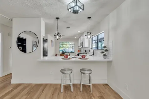 5502 Hewitt Dr Drive Houston TX 77092