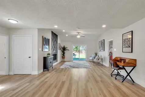 5502 Hewitt Dr Drive Houston TX 77092