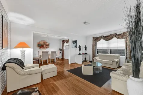 4831 Knickerbocker Street Houston TX 77035