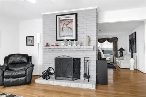 4831 Knickerbocker Street Houston TX 77035