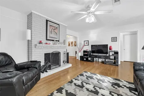 4831 Knickerbocker Street Houston TX 77035