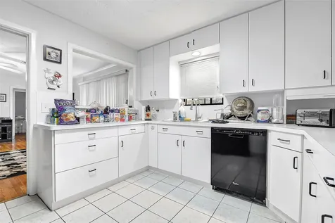 4831 Knickerbocker Street Houston TX 77035