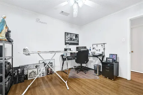 4831 Knickerbocker Street Houston TX 77035
