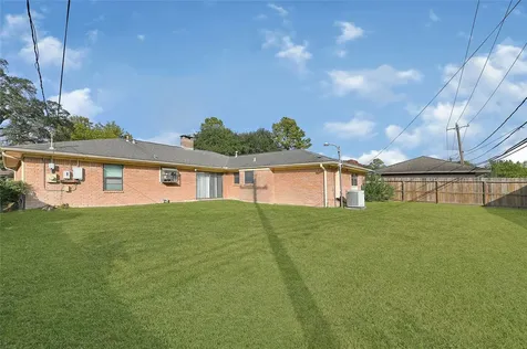 4831 Knickerbocker Street Houston TX 77035
