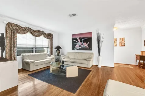 4831 Knickerbocker Street Houston TX 77035