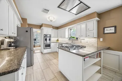 1427 Heathwood Drive Houston TX 77077