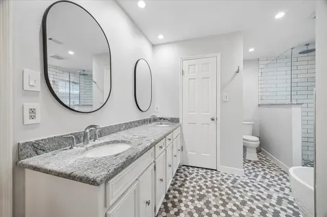 1427 Heathwood Drive Houston TX 77077