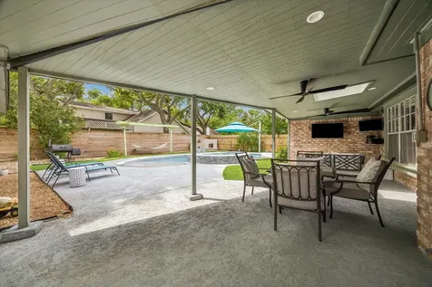 1427 Heathwood Drive Houston TX 77077