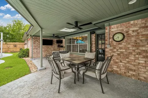 1427 Heathwood Drive Houston TX 77077