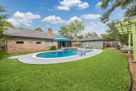 1427 Heathwood Drive Houston TX 77077