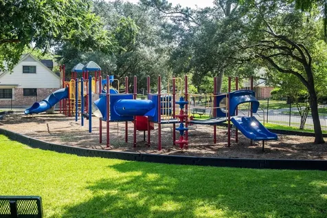 1427 Heathwood Drive Houston TX 77077