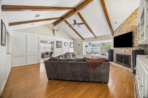 1427 Heathwood Drive Houston TX 77077