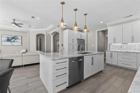 1511 Waterside Drive League City TX 77573