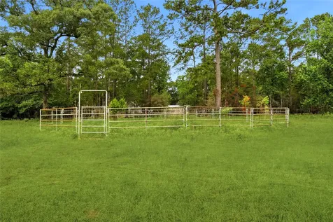 1551 County Road 318 Cleveland TX 77327