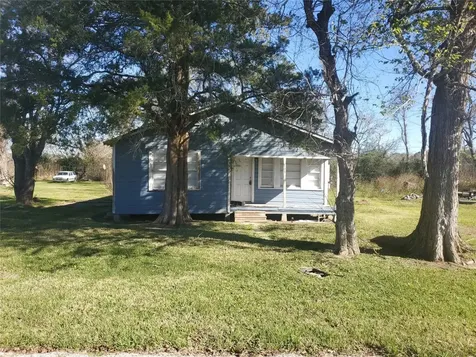 109 Carver Street West Columbia TX 77486