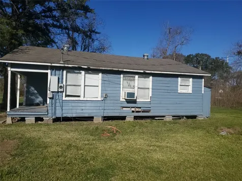 109 Carver Street West Columbia TX 77486