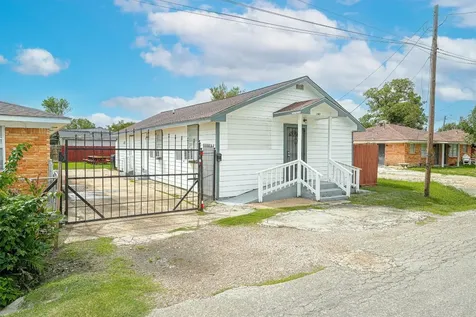 4515 Salina Street Houston TX 77026