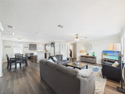 905 Meynig Drive Crystal Beach TX 77650