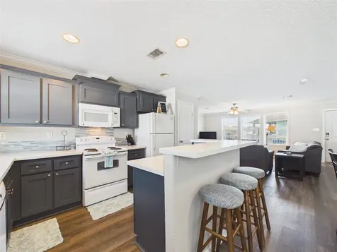 905 Meynig Drive Crystal Beach TX 77650