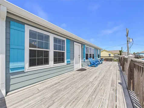 905 Meynig Drive Crystal Beach TX 77650